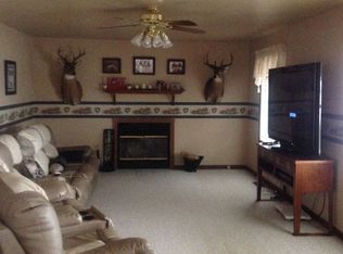 26 Smith School Rd E, New Harmony, IN 47631