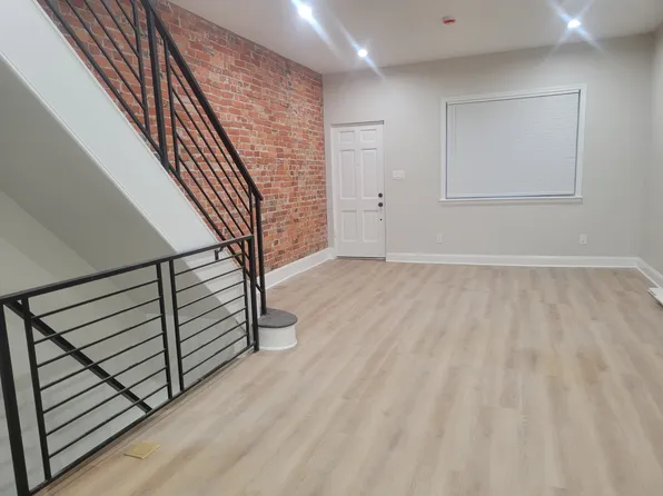 2544 S Chadwick St, Philadelphia, PA 19145