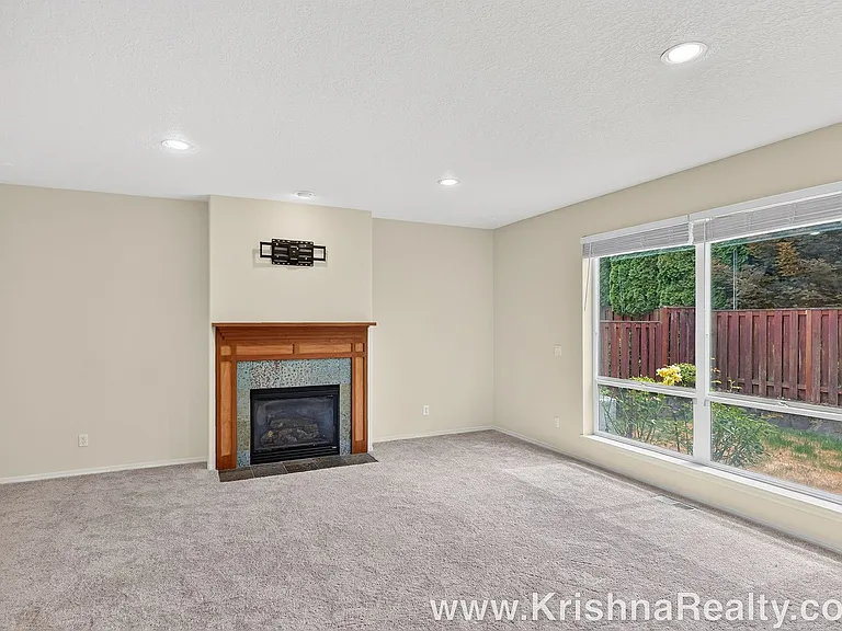 13686 NW Henninger Ln — Photo 15