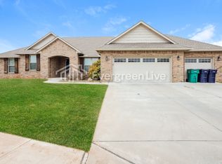 11217 SW 42nd Ct, Mustang, OK 73064