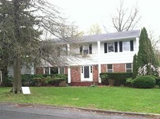 173 Country Ridge Rd, Scarsdale, NY 10583