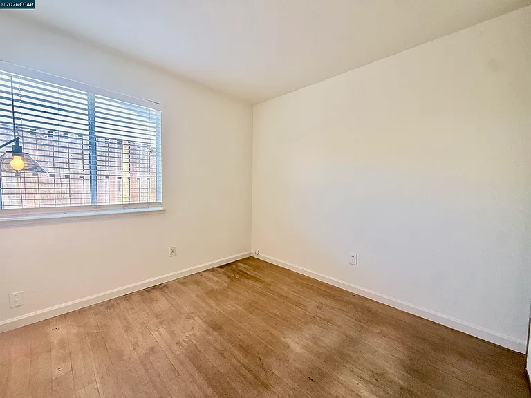 1746 Highland Cir — Photo 15