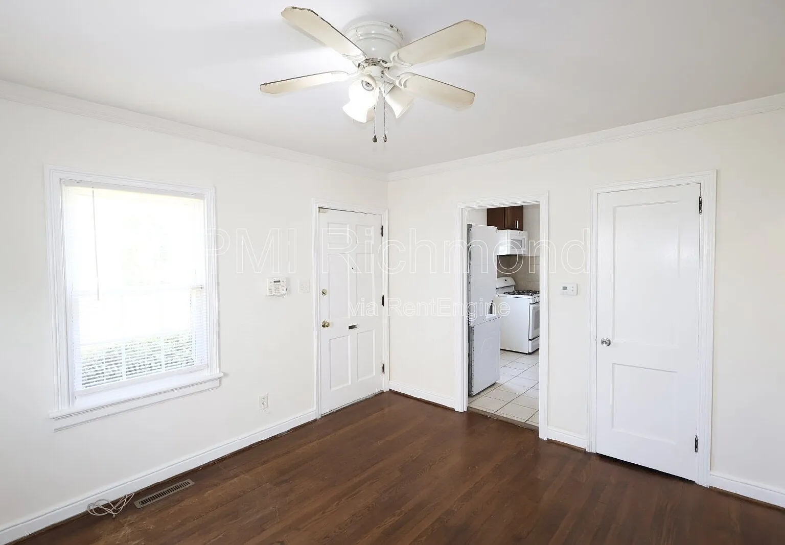 2 bed, 1.0 bath, 624 sqft, $1,300 — Photo 3