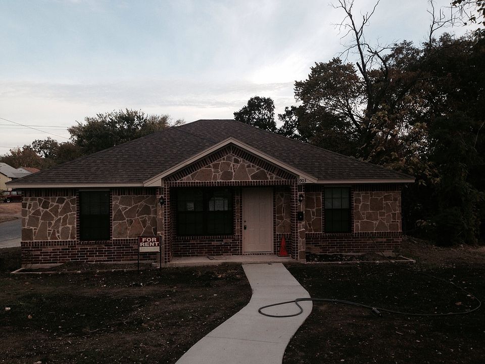 1st image of 903 E Woodin Blvd