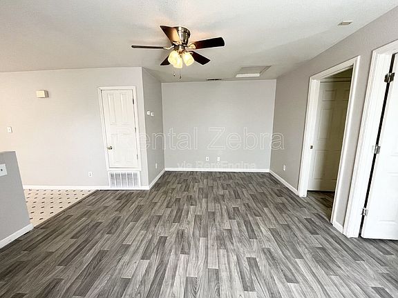 5th image of 355 W 22nd St
