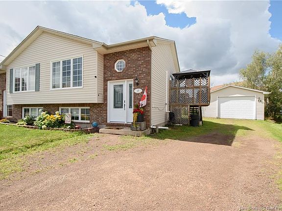 2nd image of 49 Armoyan Ct