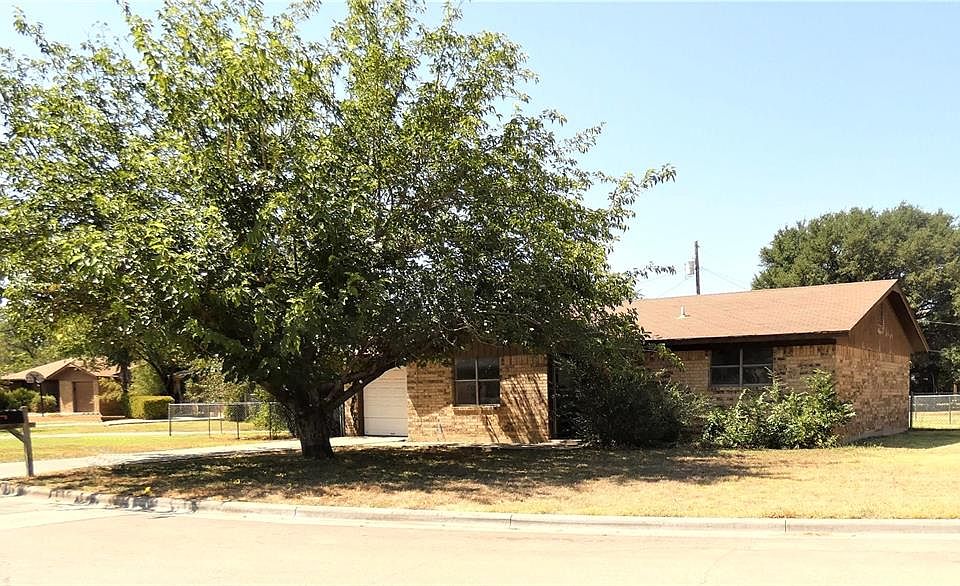 1st image of 133 Bowie Cir