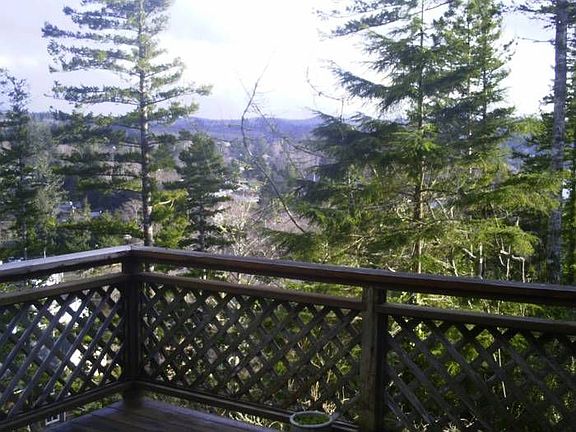 Deck for relaxing
