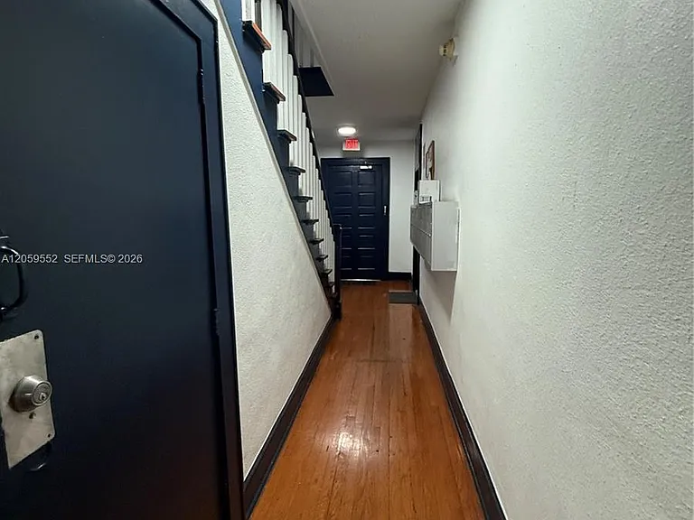 124 Mendoza Ave #3 — Photo 12