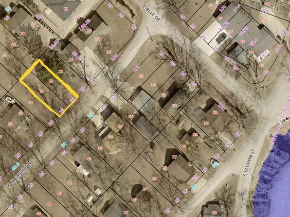 29 & 28 War Eagle Blvd #29, Spirit Lake, IA 51360