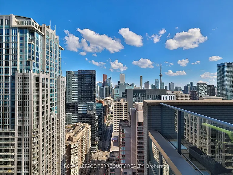 770 Bay St #2412 — Photo 45