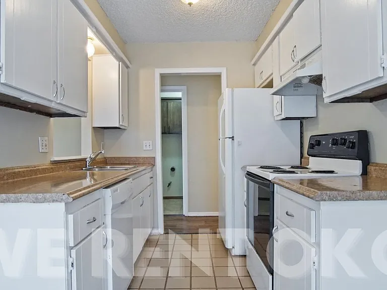 6415 N Peniel Ave — Photo 13
