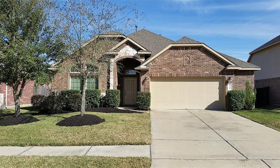 1st image of 12901 Shady Springs Dr