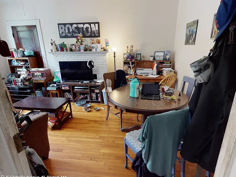15 Glenville Ave #5 — Photo 2