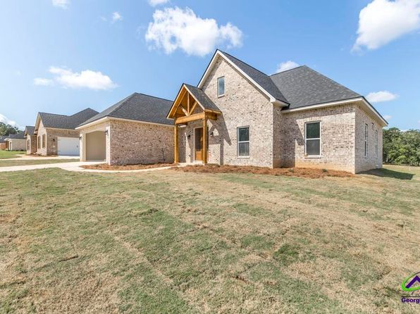 107 River Ridge Dr, Hawkinsville, GA 31036