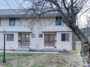 17 Hemlock Court #17, Cromwell, CT 06416