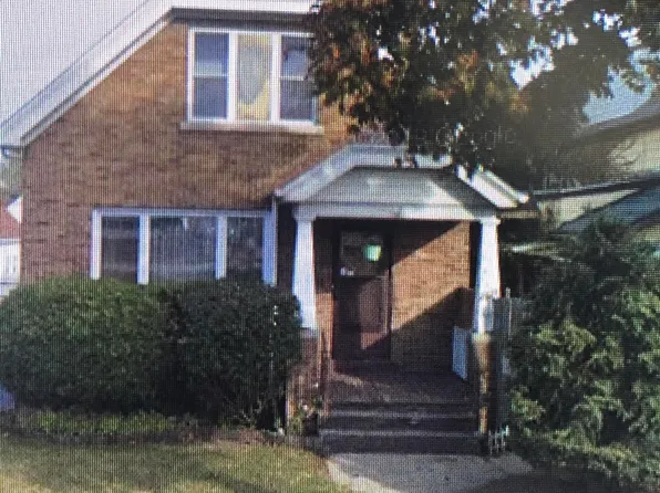 2686 S 8th St, Milwaukee, WI 53215