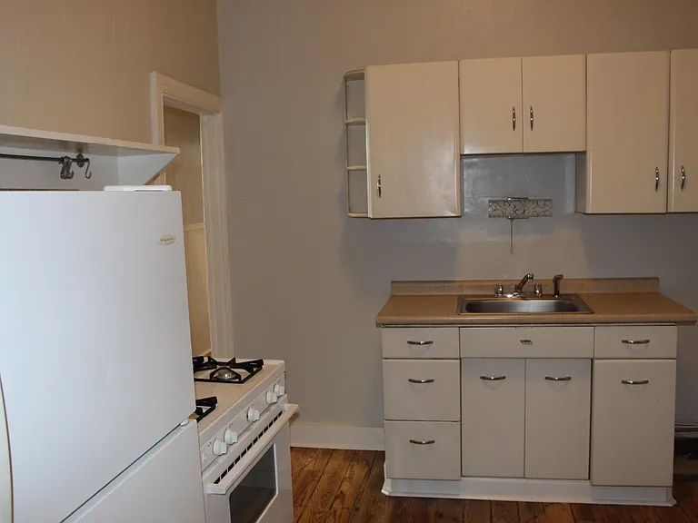 1 Chambersburg St #5 — Photo 11