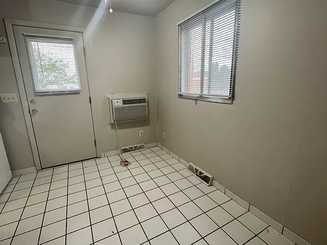822 Mayfair Ave #1 — Photo 7