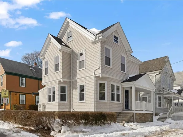 61 Gibbs Ave, Newport, RI 02840
