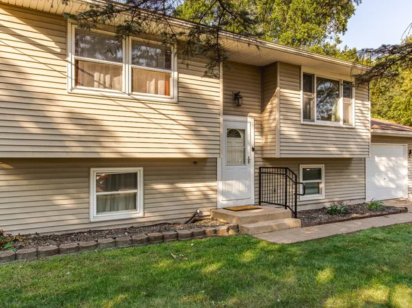 1642 E 31st Pl, Hobart, IN 46342