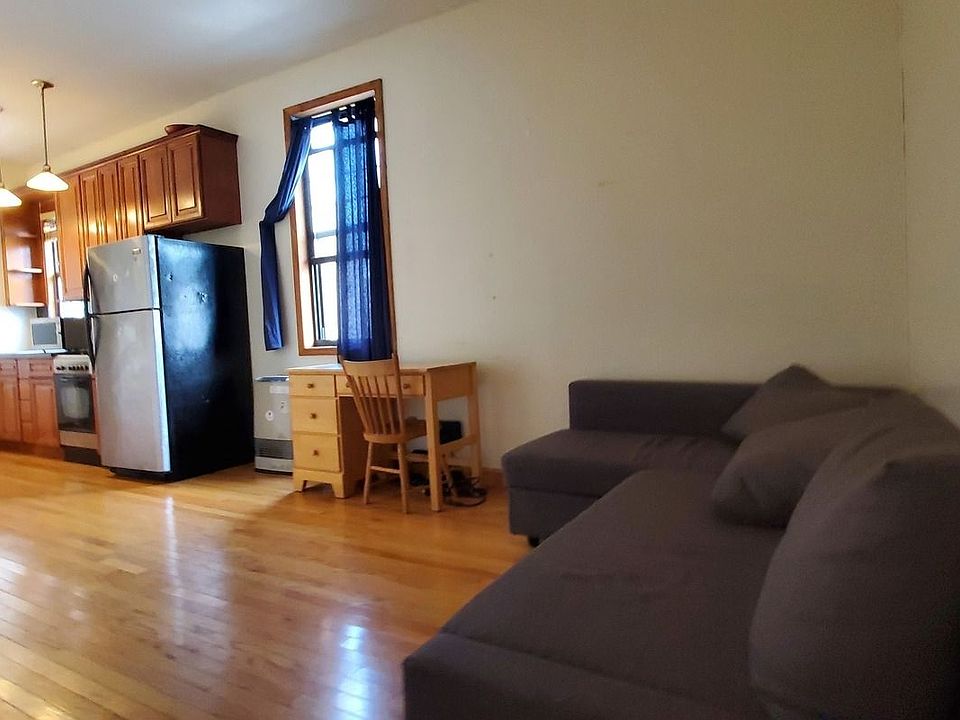 1st image of 200 Stockholm St #L2
