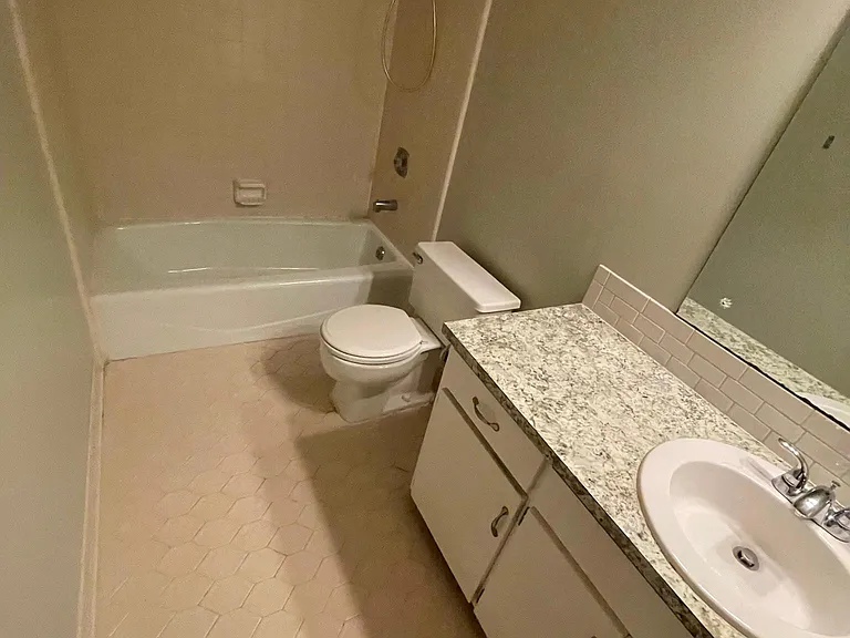 6331 Olde Towne Dr — Photo 8