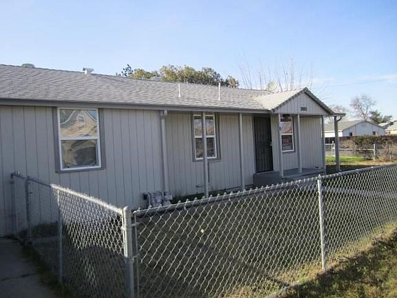 2nd image of 2855 McComb Ave