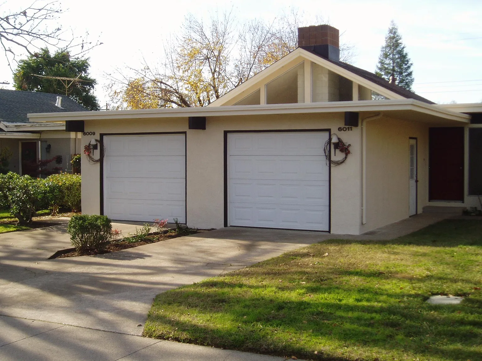 2 bed, 1008 sqft, $2,195 — Photo 1