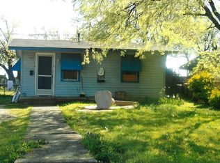 801 Manning St, Grand Prairie, TX 75051