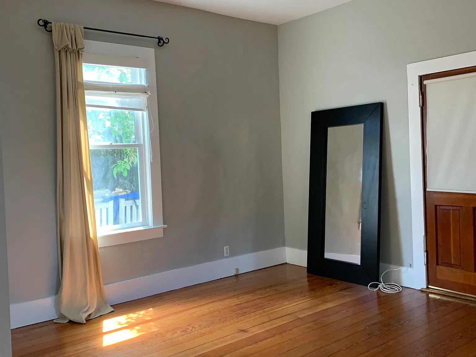 1 bed, 800 sqft, $3,500 — Photo 3