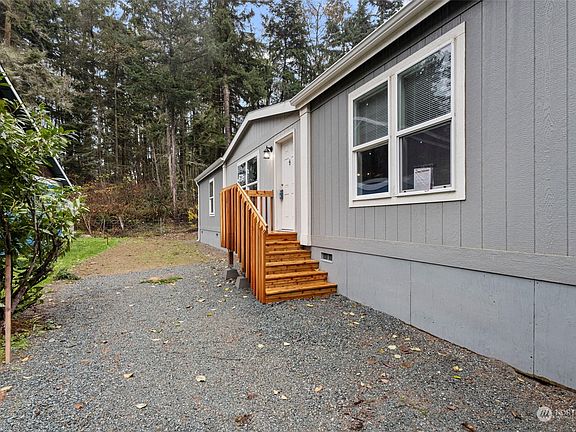 2nd image of 1931 Moonlight Drive