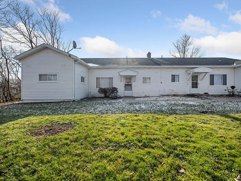 26 N Aurora Rd — Photo 18