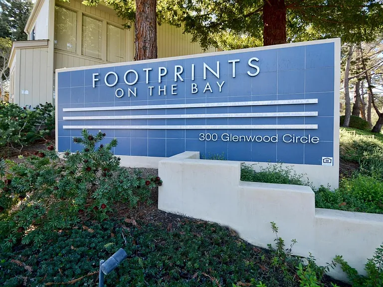 30 Glenwood Cir #299 — Photo 21