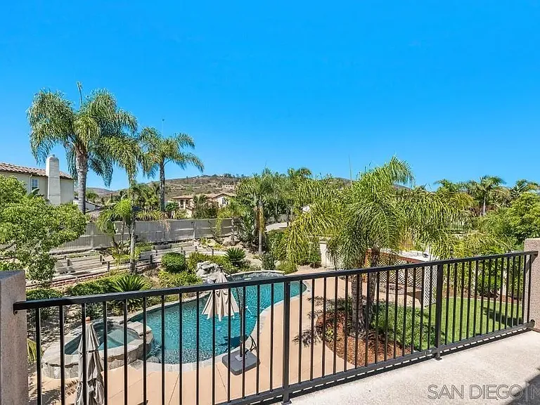 9230 Island Pine Way — Photo 6