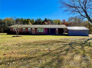 1836 Harris Henrietta Rd, Mooresboro, NC 28114