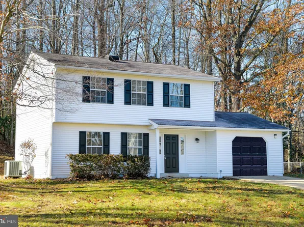 15144 Woodsman Ln, Woodbridge, VA 22193