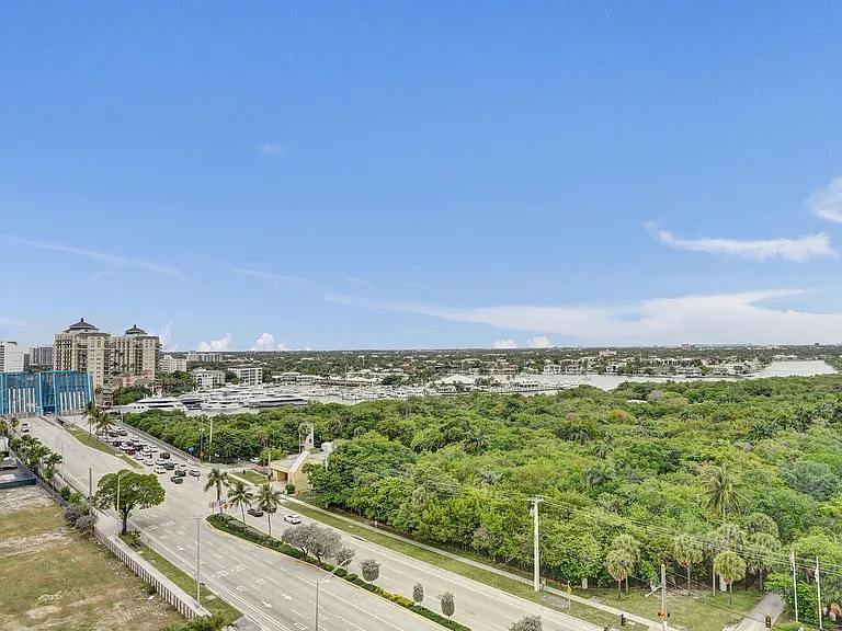 3000 E Sunrise Blvd #14F — Photo 47