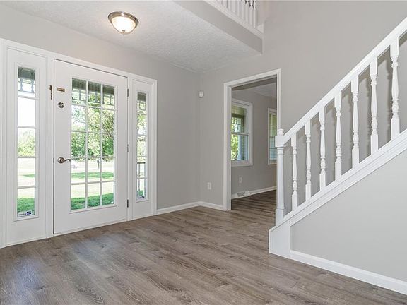 2nd image of 5131 Kapok Dr