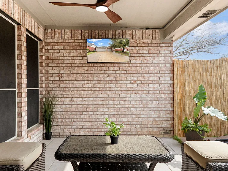 4835 Crown Dr — Photo 46