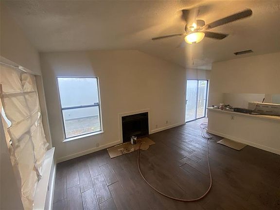 4th image of 2507 Corian Glen Dr