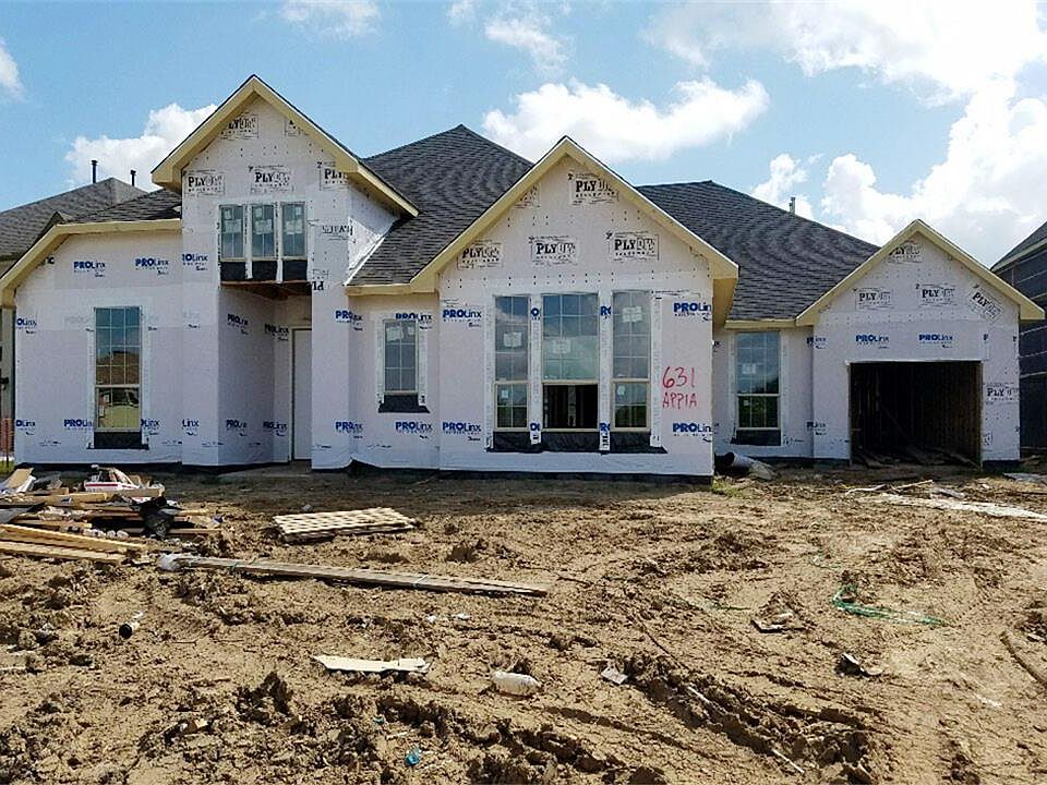 1st image of 631 Appia Dr