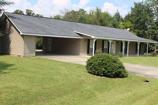 1st image of 102 Woodlawn Dr
