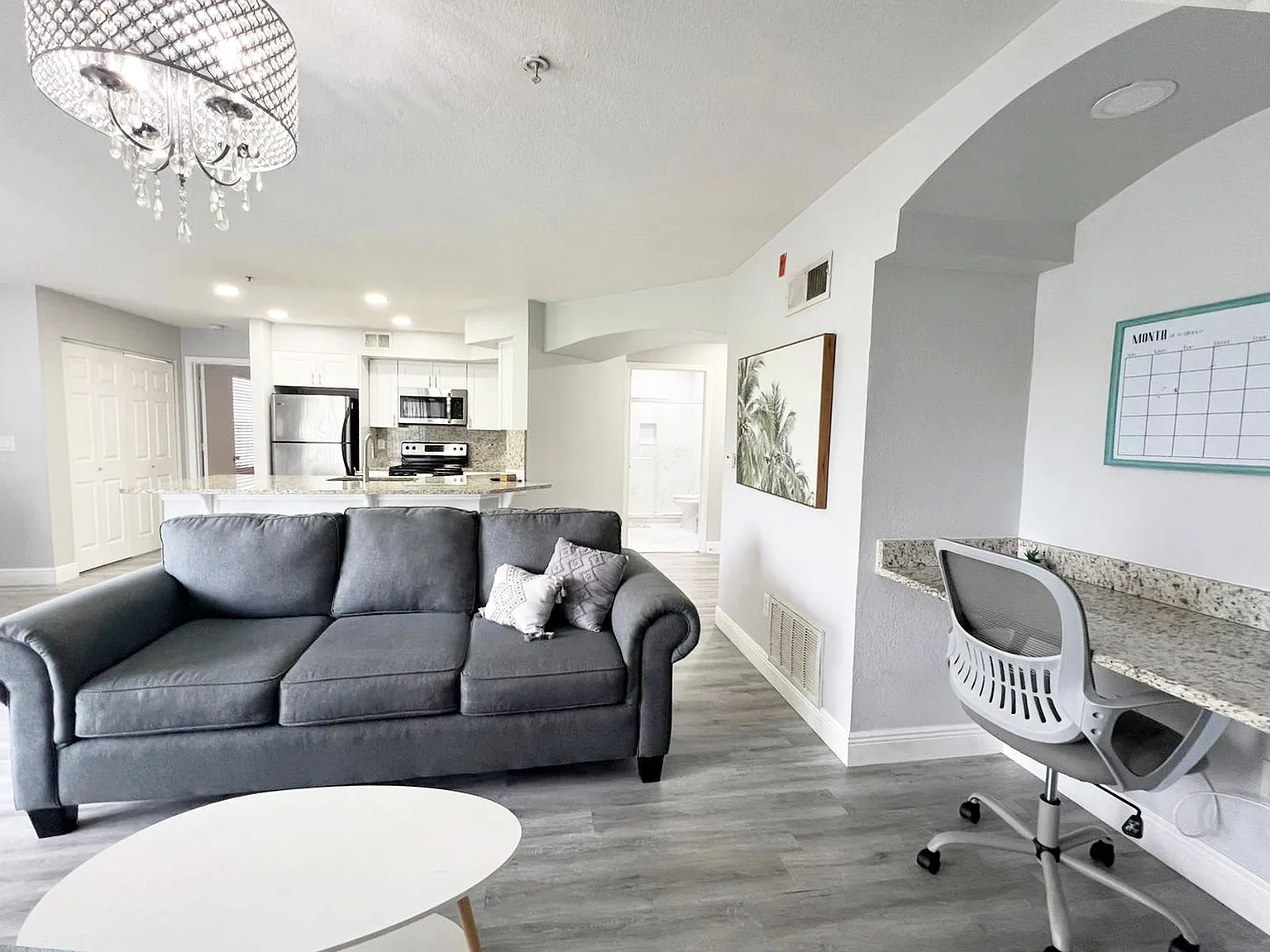 1 bed, 1.0 bath, 842 sqft, $2,500 — Photo 3