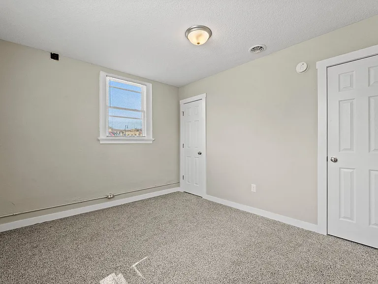 501 Ann St — Photo 4