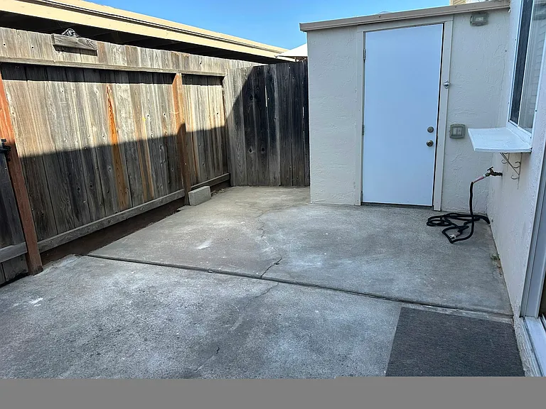1888 Scepter Ct — Photo 23