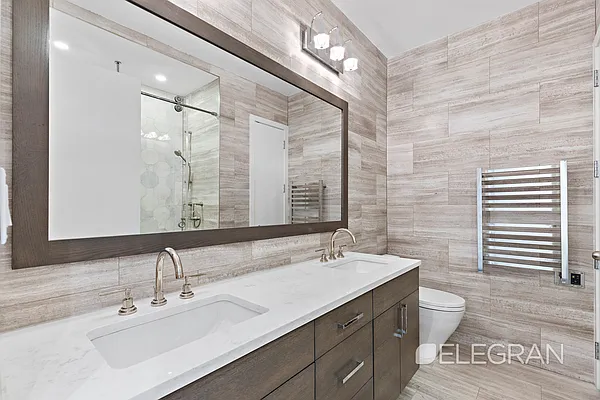 Sold by (Legacy) Elegran | media 20