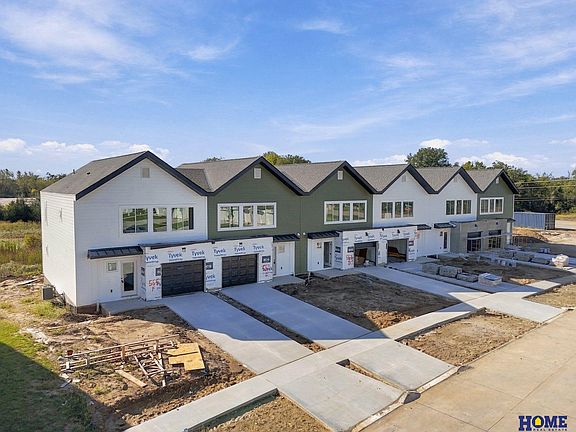 2nd image of 601 W Corsac Rd