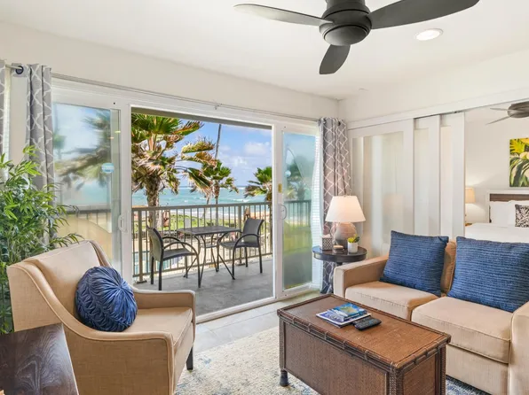 4-856 Kuhio Hwy #204, Kapaa, HI 96746