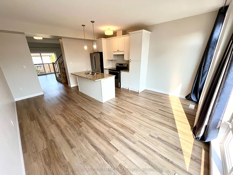 270 Melvin Ave #21 — Photo 16